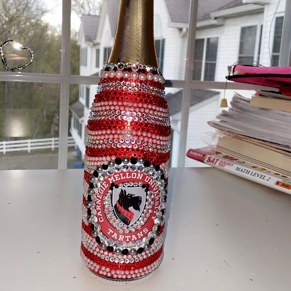 Customizable college bottle